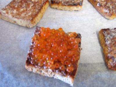 Canapés aux oeufs de truite - 3.2