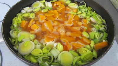 Médaillons de perche et sa crème de légumes - 4.4