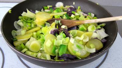 Vitelottes et légumes aux filets de dinde panés - 7.1
