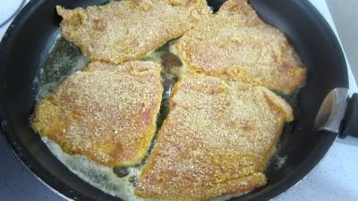Recette Vitelottes et légumes aux filets de dinde panés