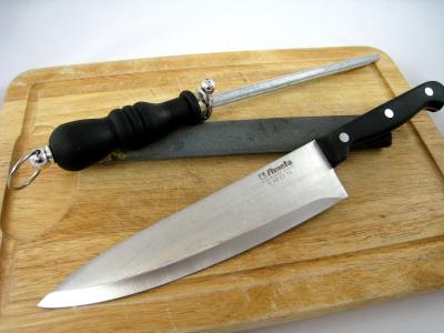 Pierre, fusil et couteau