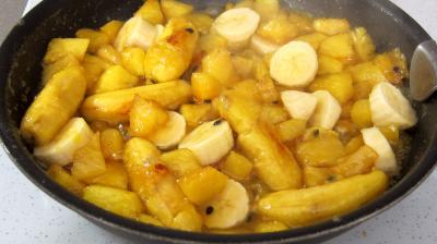 Tatin à l'ananas, fruit de la passion et bananes - 4.2