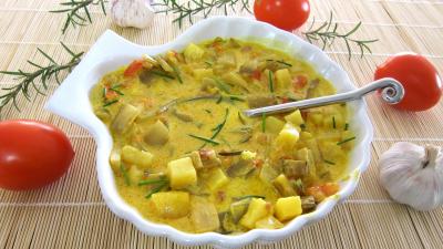 lard fumé : Plat de côtes de blettes au bleu d'Auvergne