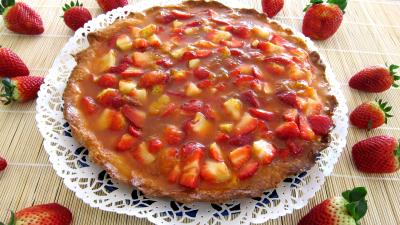 noisette en poudre : Ricotta aux fraises en tarte