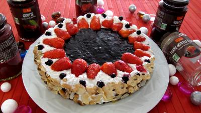 crème : Gâteau aux fromages à la purée fraises, myrtilles, cassis Vitabio
