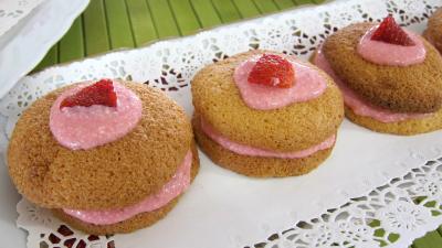 blanc d'oeuf : Assiette de whoopie pies aux fraises