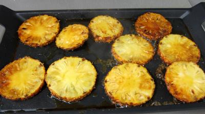 Ananas à la plancha et sa sauce aux fraises - 6.2