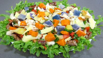 Image : Assiette de salade de pommes de terre bleue d'Artois ou Valfi