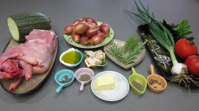 Ingrédients pour la recette : Lapin rôti aux échalotes