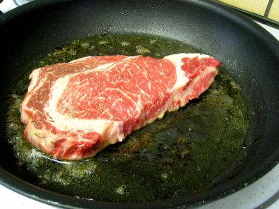Entrecôtes croustillantes et sa sauce aux cacahuètes - 9.1