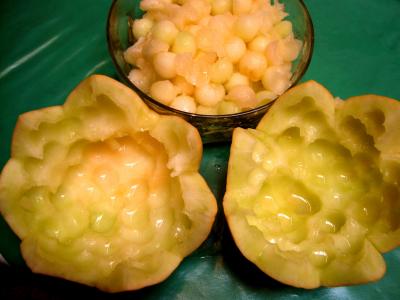Melons farcis aux fruits - 3.1