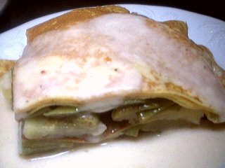 Image : Part de gâteau de crêpes aux pois gourmands