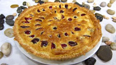 tarte sucrée : Assiette de tarte aux prunes