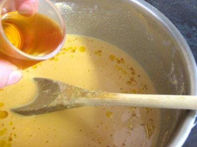 Gâteau aux poires et sa crème au Grand Marnier - 15.2