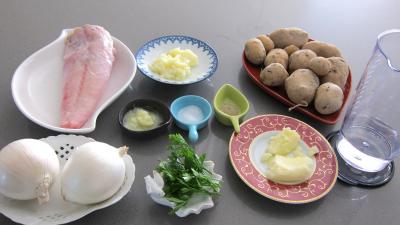 Ingrédients pour la recette : Lotte et pommes de terre sautées