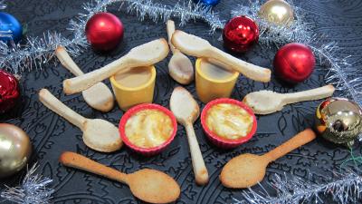 blanc d'oeuf : Cuillères aux cacahuètes et son café gourmand