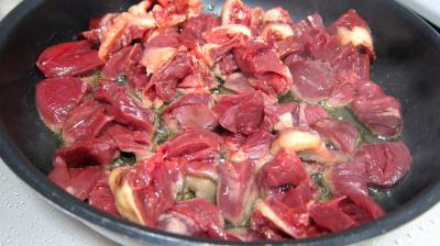 Coeurs de canard, légumes et sauce béchamel au vin rouge - 6.1