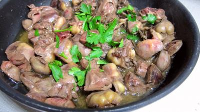 Coeurs de canard, légumes et sauce béchamel au vin rouge - 6.3
