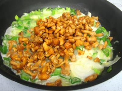 Oeufs au plat aux girolles - 5.1