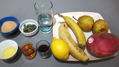 Ingrédients pour la recette : Salade de bananes et de mangue