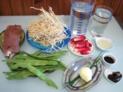 Ingrédients pour la recette : Nouilles au soja façon chinoise