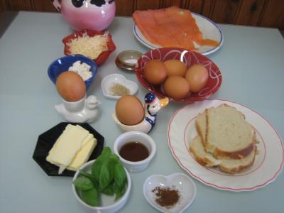 Ingrédients pour la recette : Oeufs durs au saumon fumé