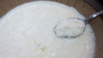 Les grands classiques : Saladier de caillé de vache au lait cru
