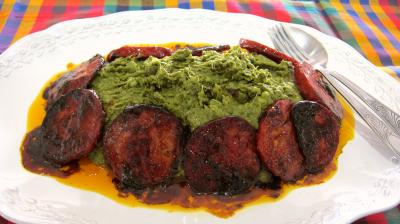 Légumes : Assiette de broutes en purée au chorizo à la landaise.
