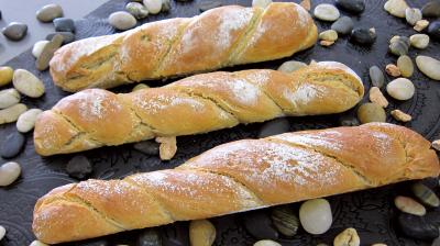 pains variés : Pain tordu au son