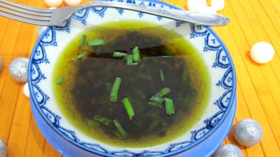 poivre noir : Ramequin de vinaigrette aigre-douce