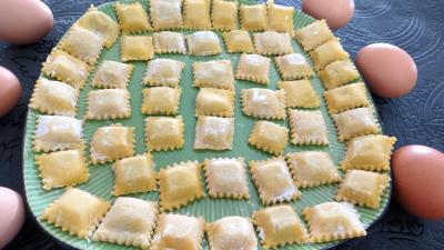 Volailles et gibiers : Assiette de raviolis faits maison
