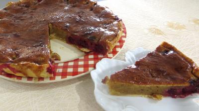 Desserts : Assiette de tarte à la frangipane et aux mûres