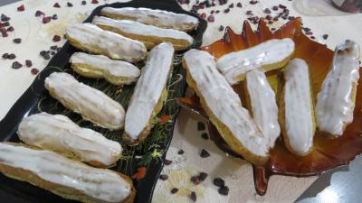 blanc d'oeuf : Plats d'éclairs à la liqueur d'izarra
