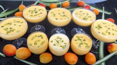 Abricot : Verres de boisson abricots et noix de coco
