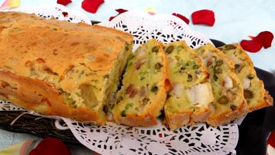 Poissons : Cake à la saumonette et petits pois