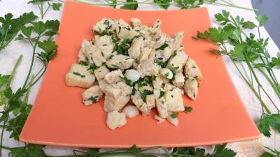Volailles et gibiers : Plat de blancs de poulet sautés dauphinois