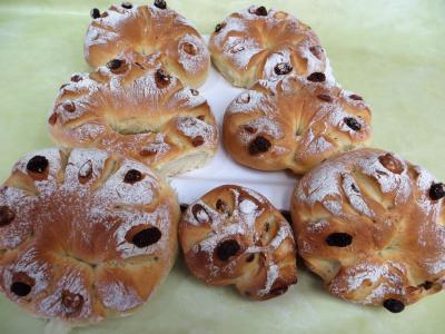 Recettes sans oeufs : Couronnes de pain de mie aux fruits secs