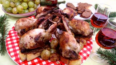 Volailles et gibiers : Assiette de cailles aux raisins