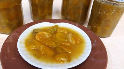 Conserves : Coupe de compote de mirabelles à la rhubarbe