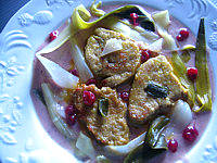 foie gras sauce aux airelles et aux poireaux