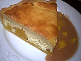 petit suisse allégé : Part de clafoutis aux pêches avec sa sauce