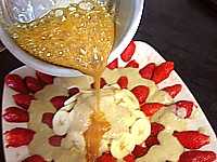 Recette Plat de fraises et mangue au caramel