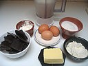 Ingrédients pour la recette : Crème mousseline au chocolat