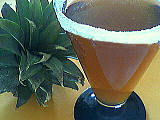 cocktail : Verre de cocktail à l'ananas