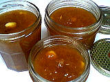 Image : Bocaux de marmelade d'abricots