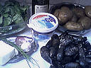 Ingrédients pour la recette : Salade d'épinards tièdes aux moules et son coulis de ciboulette