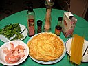 Ingrédients pour la recette : Rouleaux de crêpes aux crevettes