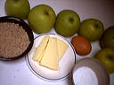 Ingrédients pour la recette : Pommes farcies aux noisettes