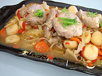 Image : Plat de sauté de porc aux châtaignes