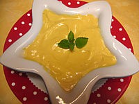 ketchup : Ramequin de sauce mayonnaise cocktail